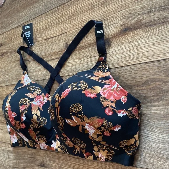 Torrid 40DD Wire-Free Lightly Lined Everyday bra - Picture 2 of 6